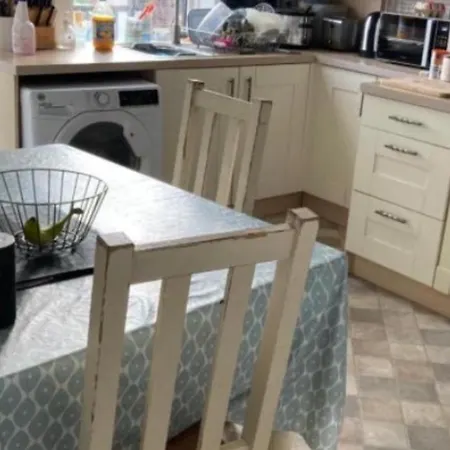 Second Floor Double En-suite Homestay