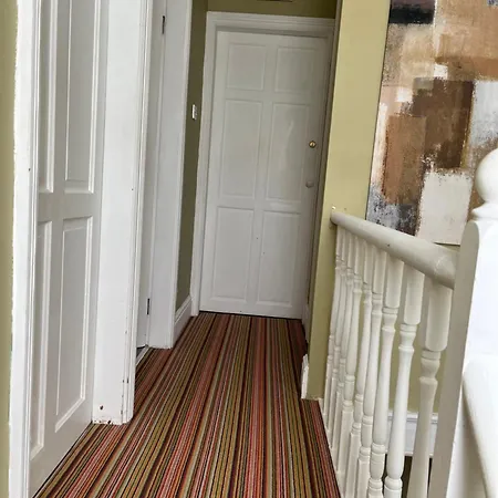 Second Floor Double En-suite Homestay