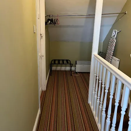 Second Floor Double En-suite Privatunterkunft *